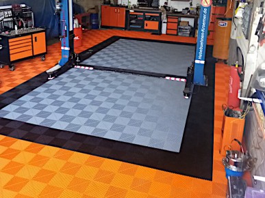 Plaque de sol clipsable orange pour atelier SquareFLOOR
