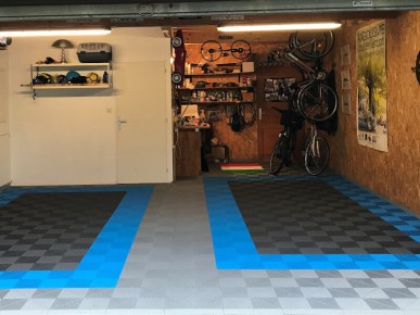 Dalles PVC garage bleu clipsables SquareFLOOR