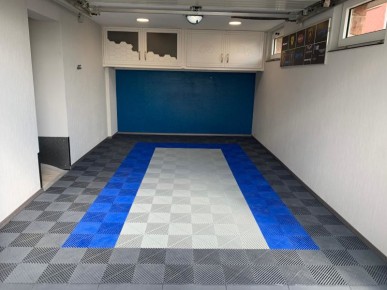 Revêtement de sol de garage clipsable gris foncé et bleu SquareFLOOR