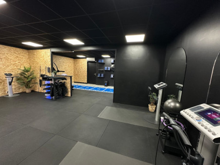 Dalles de sol caoutchouc amortissante pour salle de sport noir