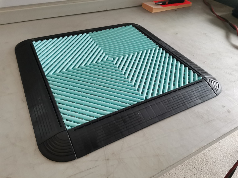 Dalle de sol clipsable BOX40 bleu clair 40 x 40 cm Dalle de sol clipsable BOX40 bleu clair 40 x 40 cm